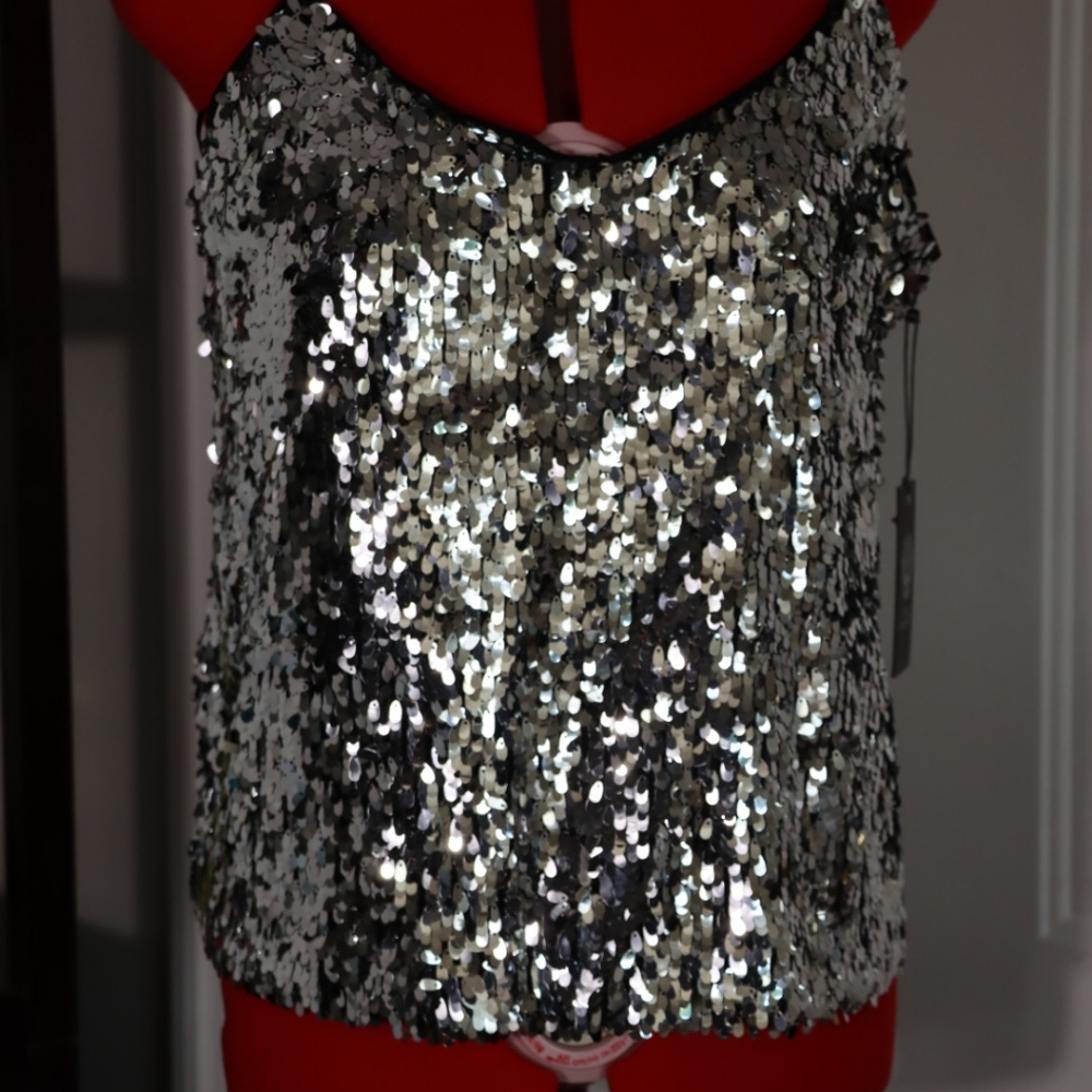 Vincent Camuto Black and Silver 2 sided Sparkling Tank top ✨️